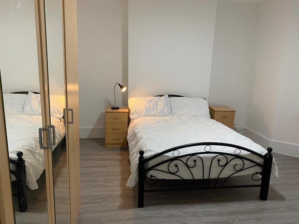 London Flat With Garden Apartment Catford Ngoại thất bức ảnh